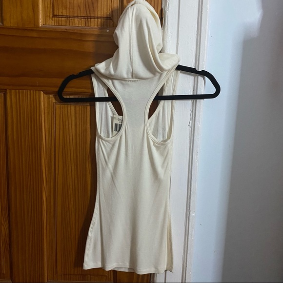 Guess Who Top - Picture 6 of 9